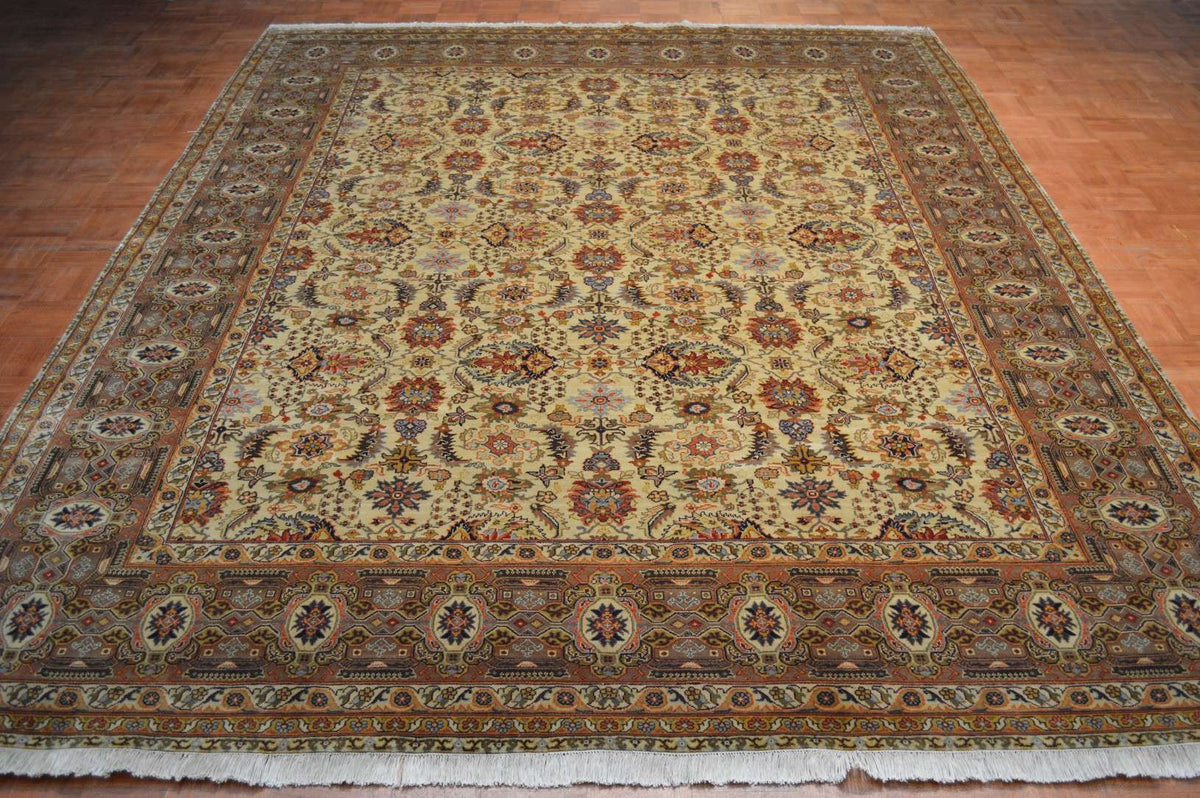 8' 1" x 10' 0" India Agra Rug image 7