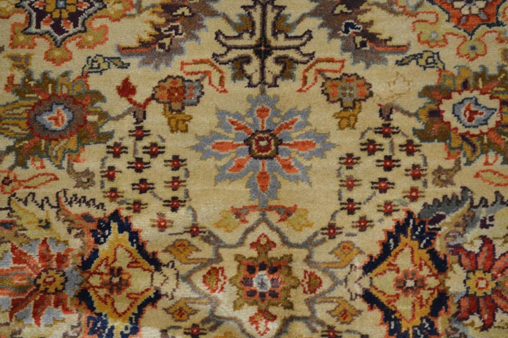 8' 1" x 10' 0" India Agra Rug image 2