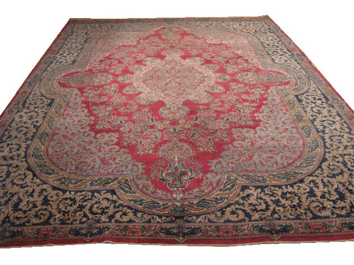 8' 9" x 11' 1" Persian Lavar Rug image 0