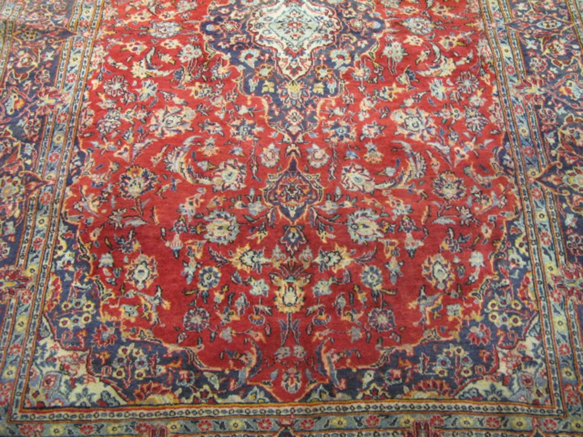 4' 7" x 6' 7" Persian Kashan Rug image 3