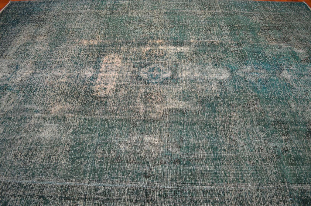 9' 3" x 12' 2" Pakistan Vintage Rug image 2