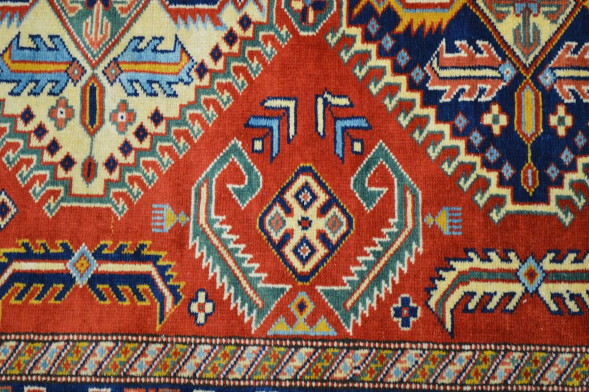 3' 6" x 5' 2" Pakistan Shirvan Rug image 4
