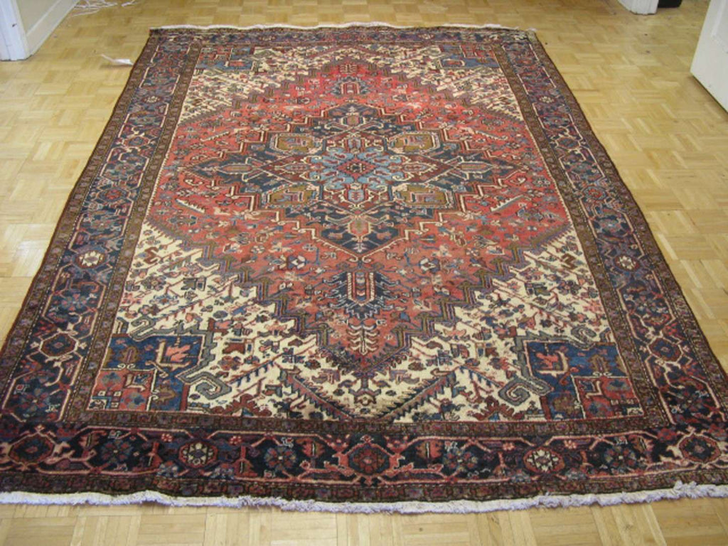 7' 1" x 10' 0" Persian Heriz Rug image 1