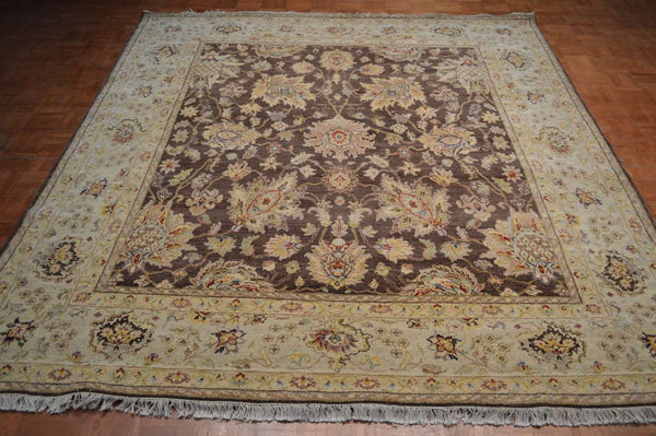 7' 6" x 8' 4" India Sultanabad Square Rug image 1