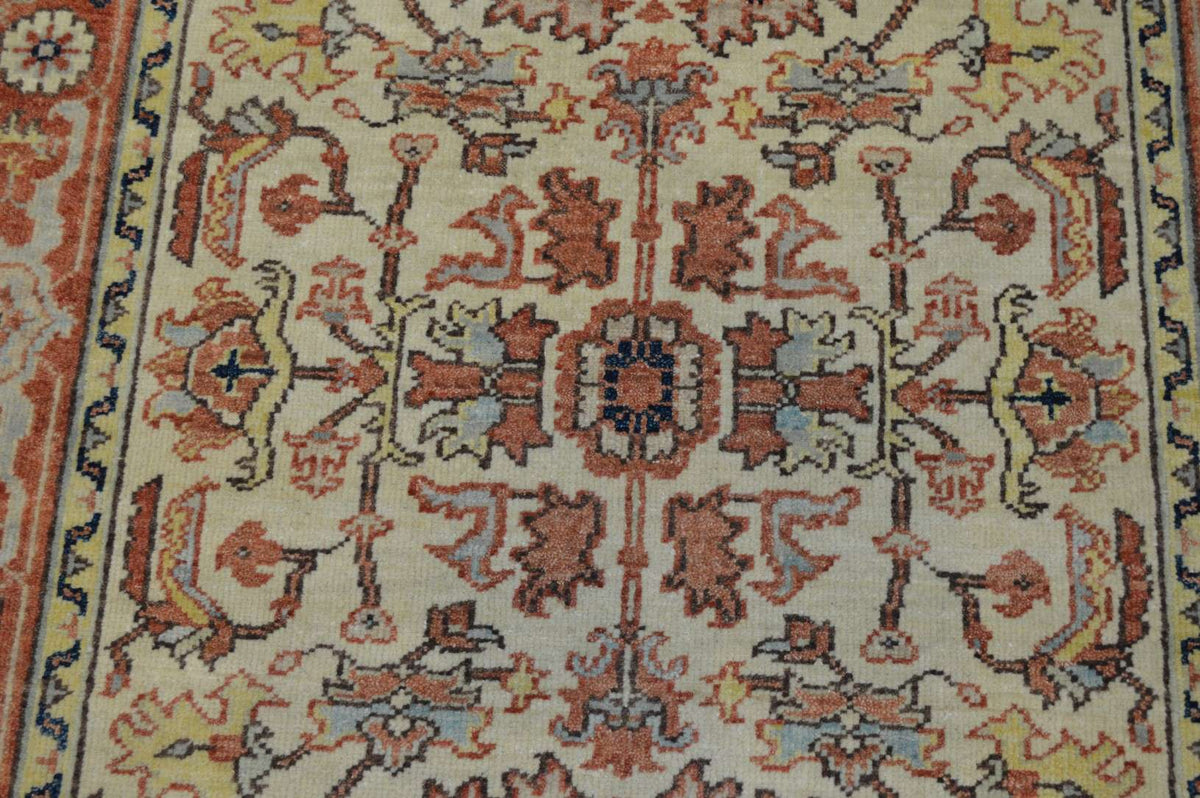 4' 1" x 5' 8" India Mahal Rug image 3