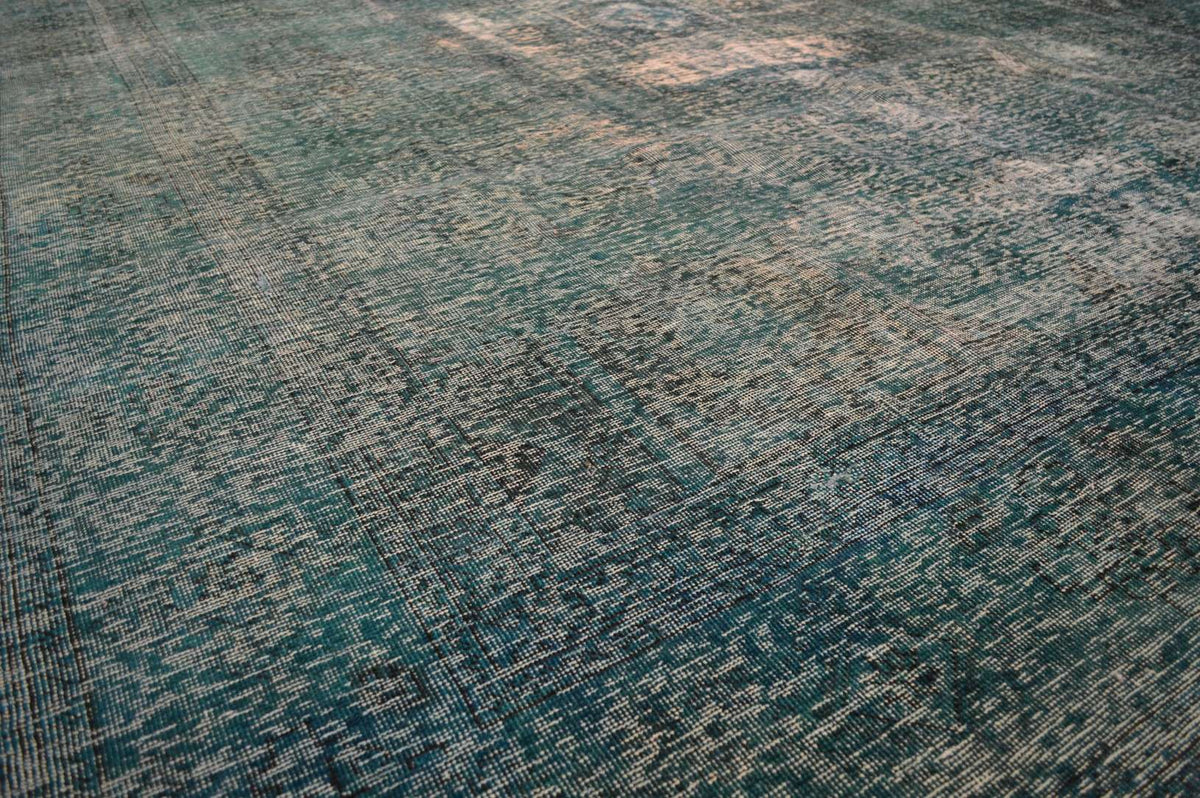 9' 3" x 12' 2" Pakistan Vintage Rug image 5