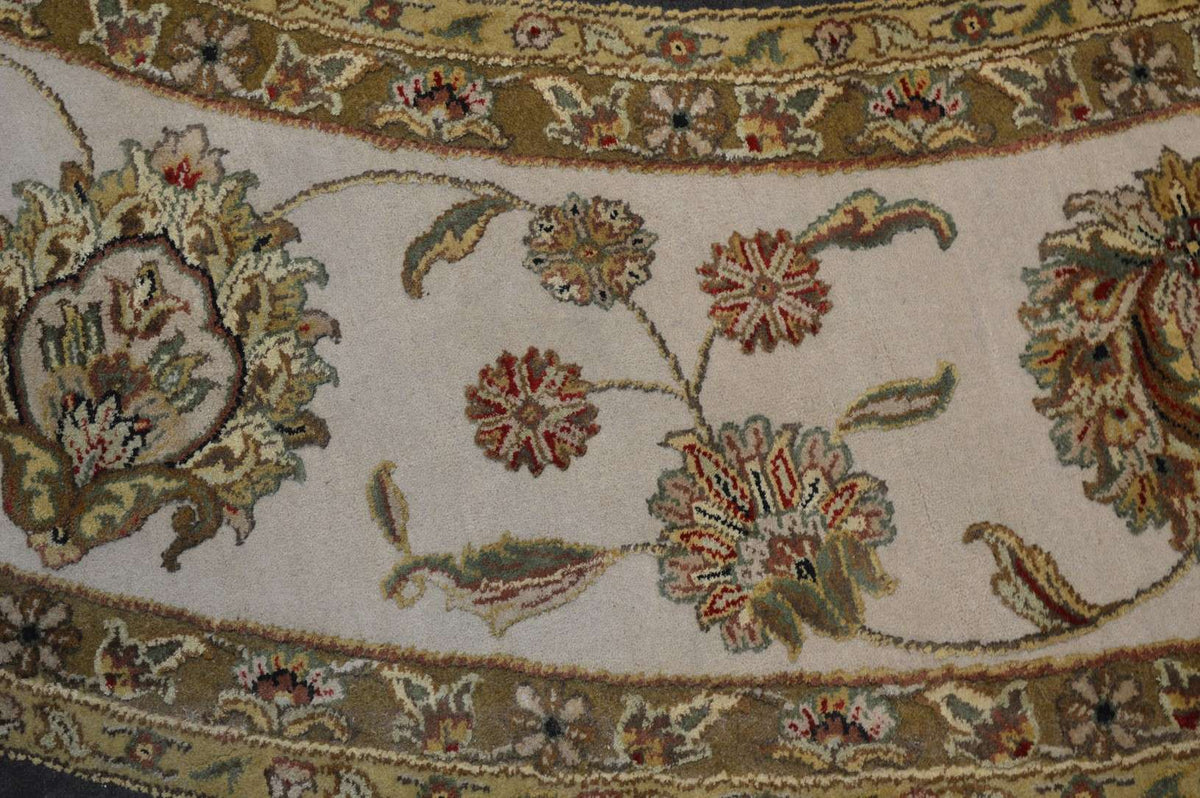 10' 2" x 10' 2" India Jaipur Round Rug image 3