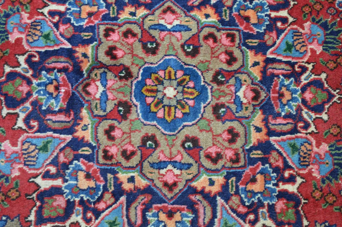7' 8" x 11' 0" Persian Mashhad Rug image 2