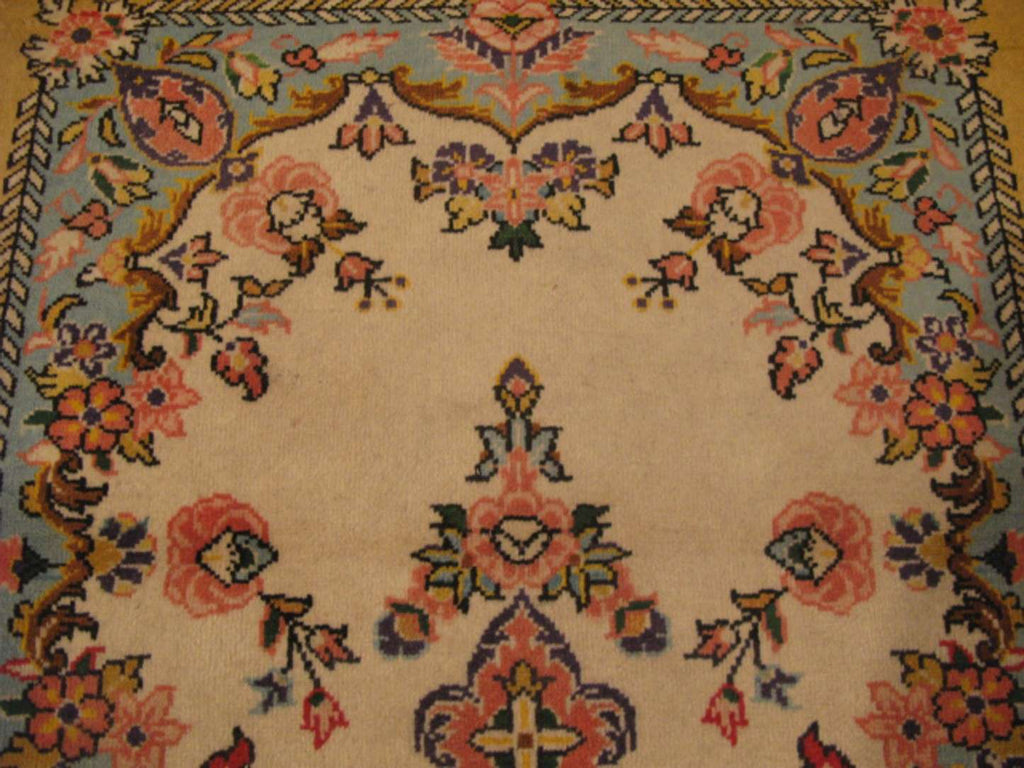 2' 3" x 4' 8" Persian Qum Runner image 7