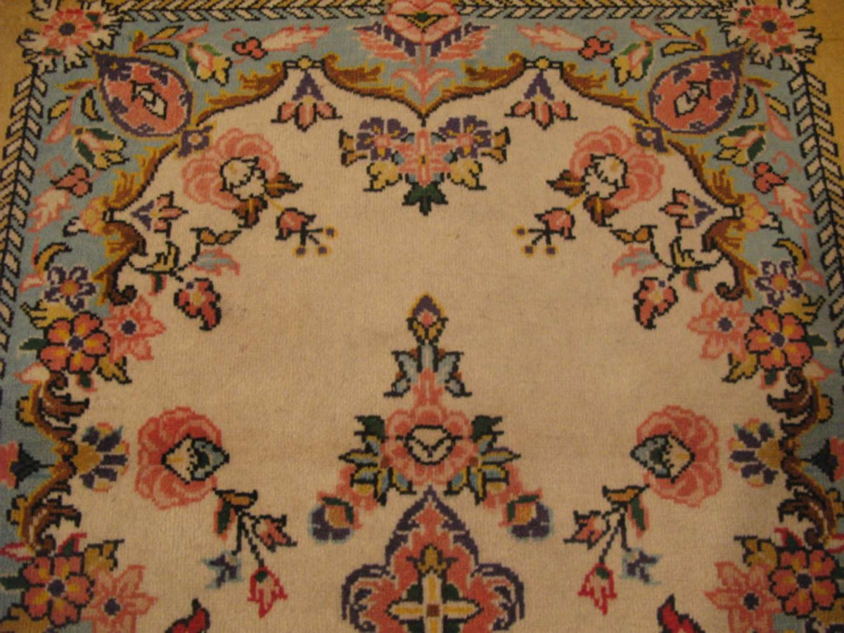 2' 3" x 4' 8" Persian Qum Runner image 7