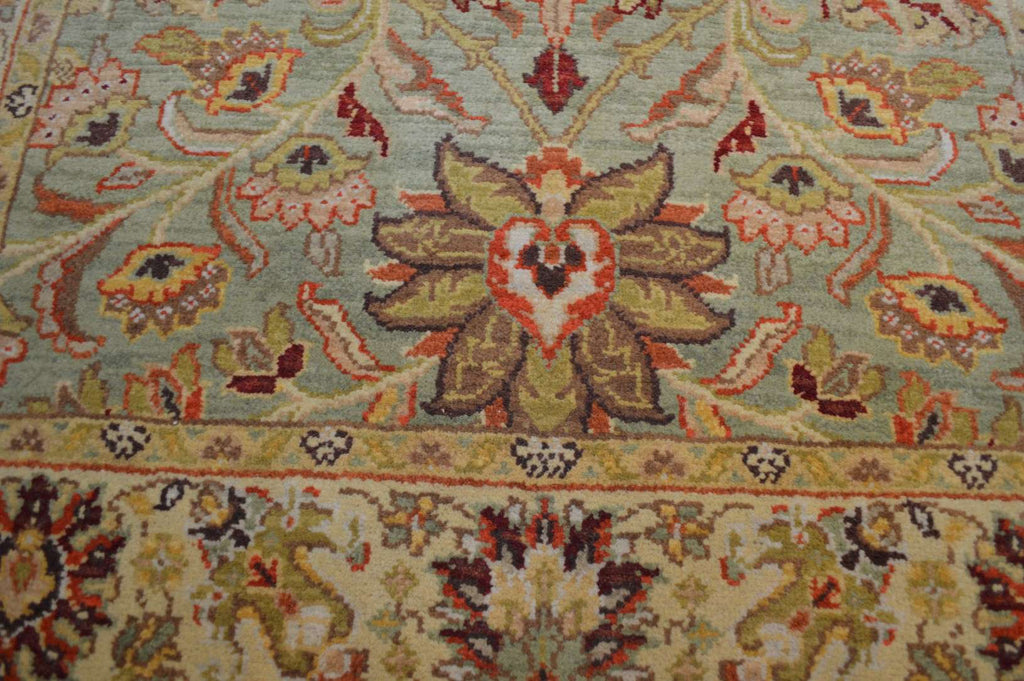 2' 5" x 4' 1" India Agra Rug image 9