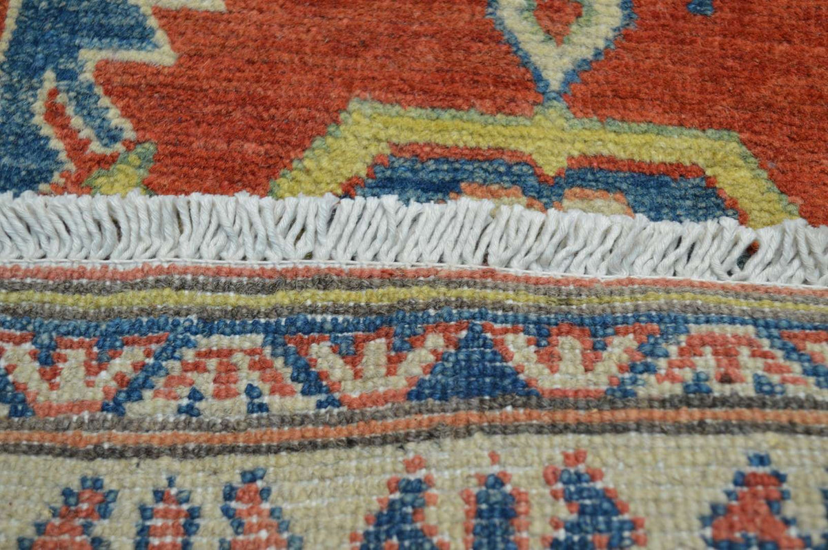 2' 6" x 4' 5" Pakistan Kazak Rug image 12