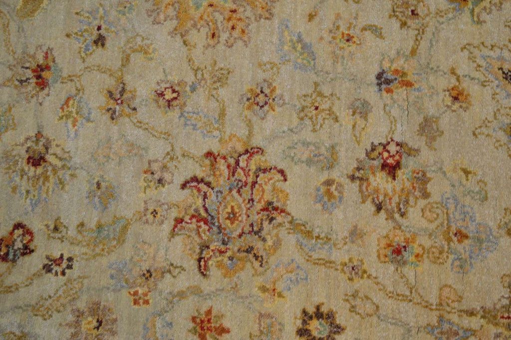 6' 2" x 9' 0" India Sultanabad Rug image 5