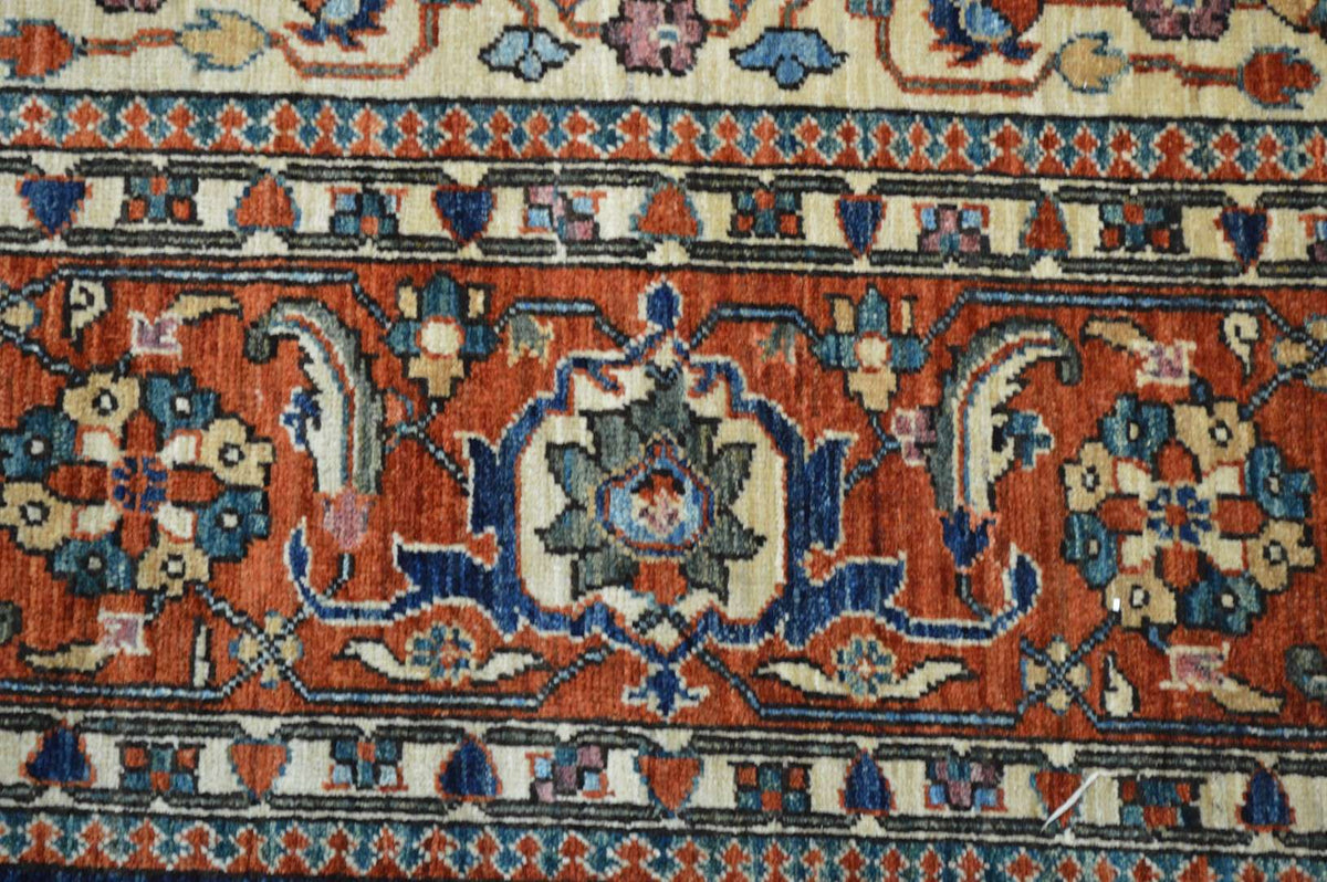 9' 0" x 11' 8" Pakistan Serapi Rug image 6
