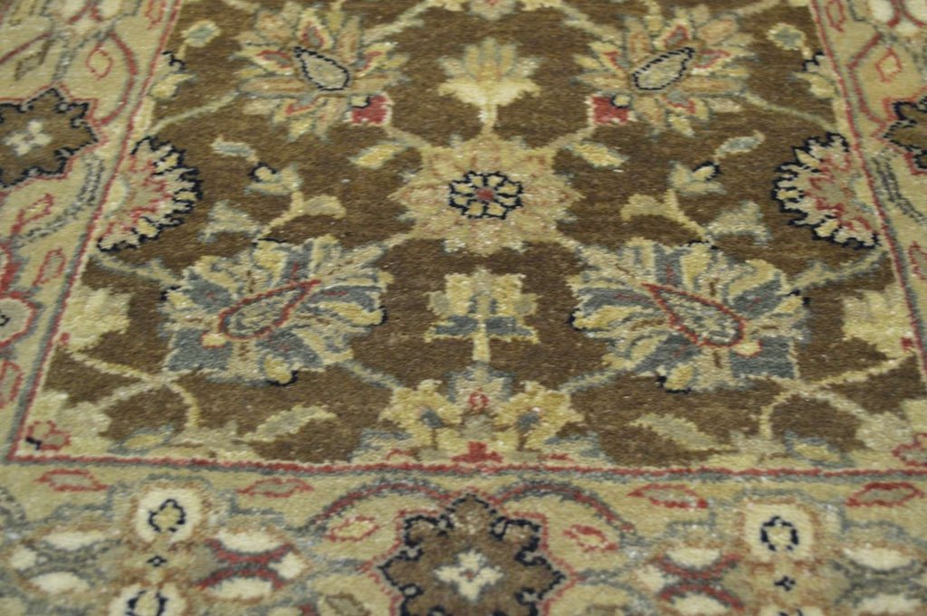 2' 0" x 3' 0" India Peshawar Rug image 7