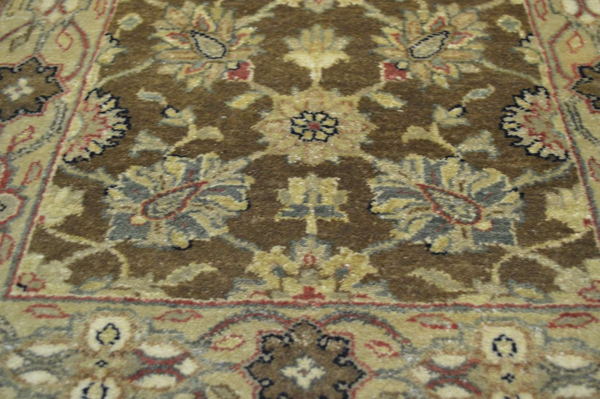 2' 0" x 3' 0" India Peshawar Rug image 7