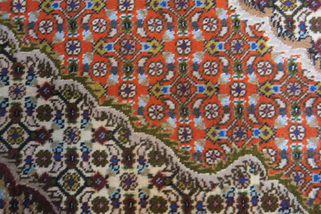 3' 3" x 5' 0" Persian Tabriz Rug image 10