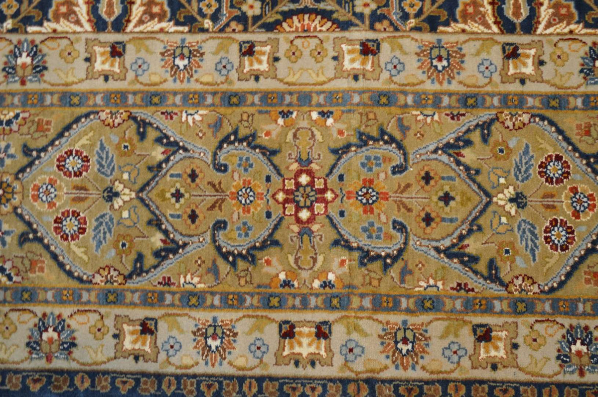 8' 1" x 8' 1" India Agra Square Rug image 6