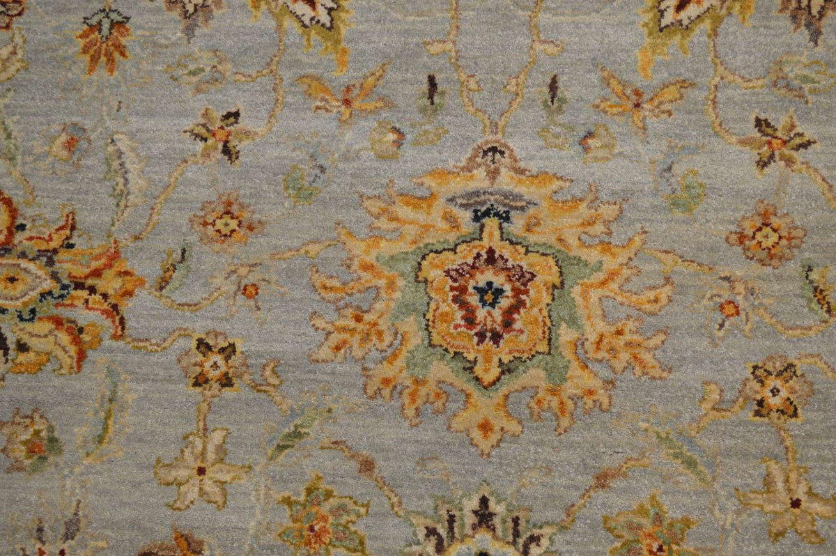 7' 9" x 8' 1" India Sultanabad Square Rug image 5