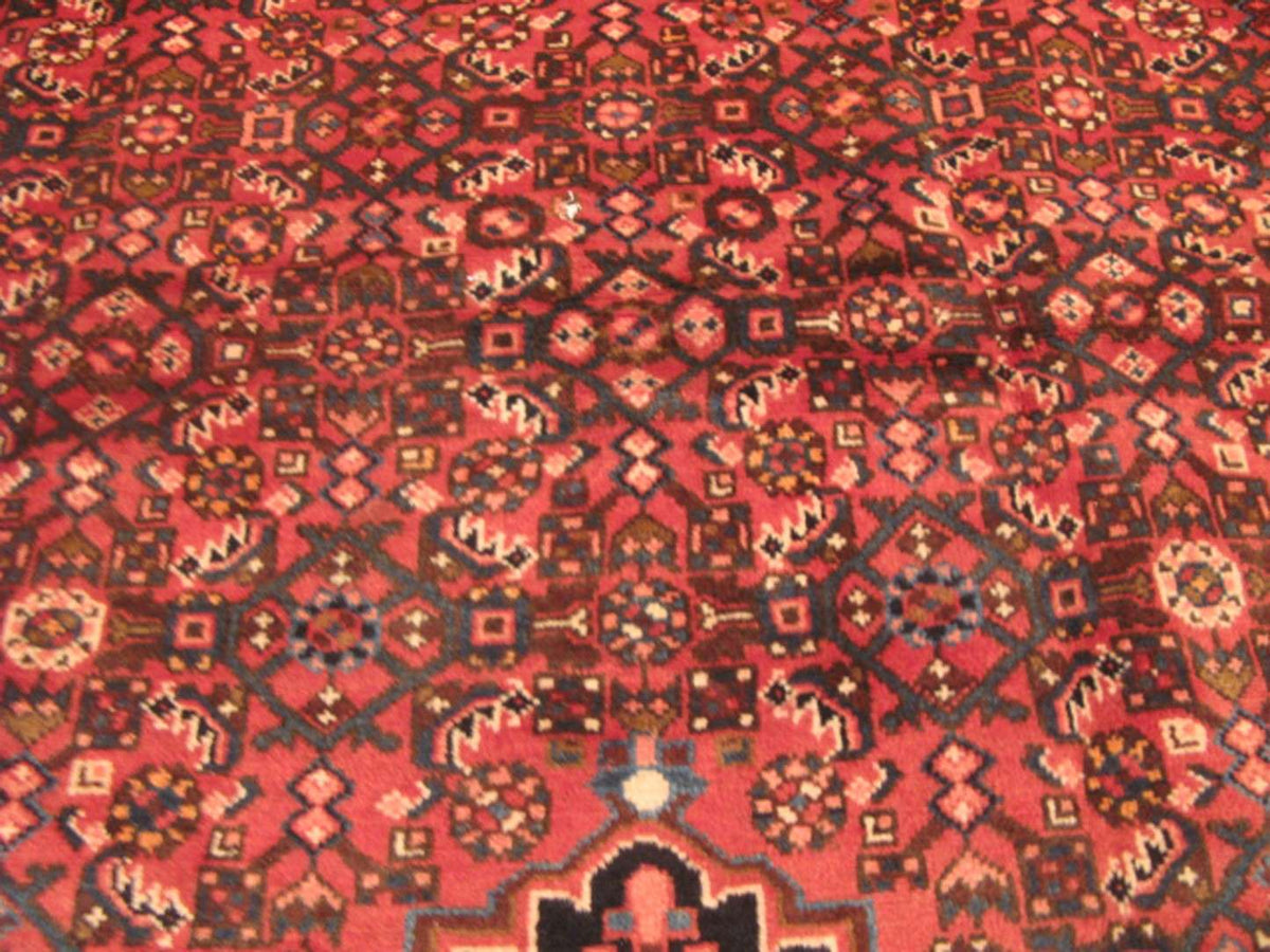 5' 0" x 9' 1" Persian Hosseinabad Rug image 6