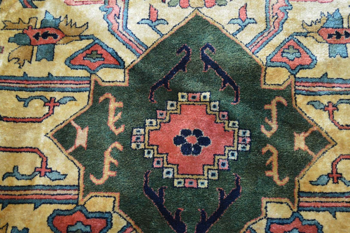 10' 0" x 14' 2" India Heriz Rug image 7