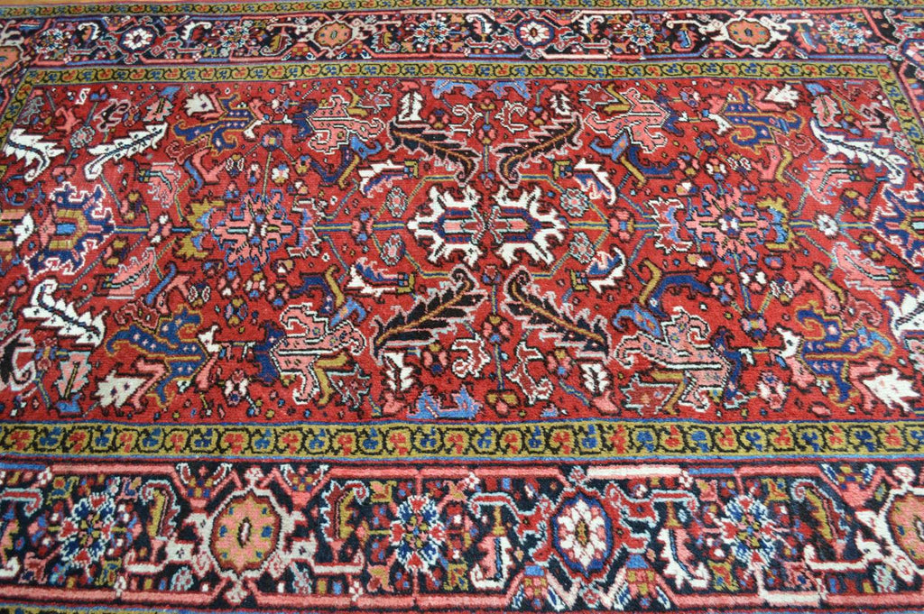 6' 5" x 9' 3" Persian Heriz Rug image 2