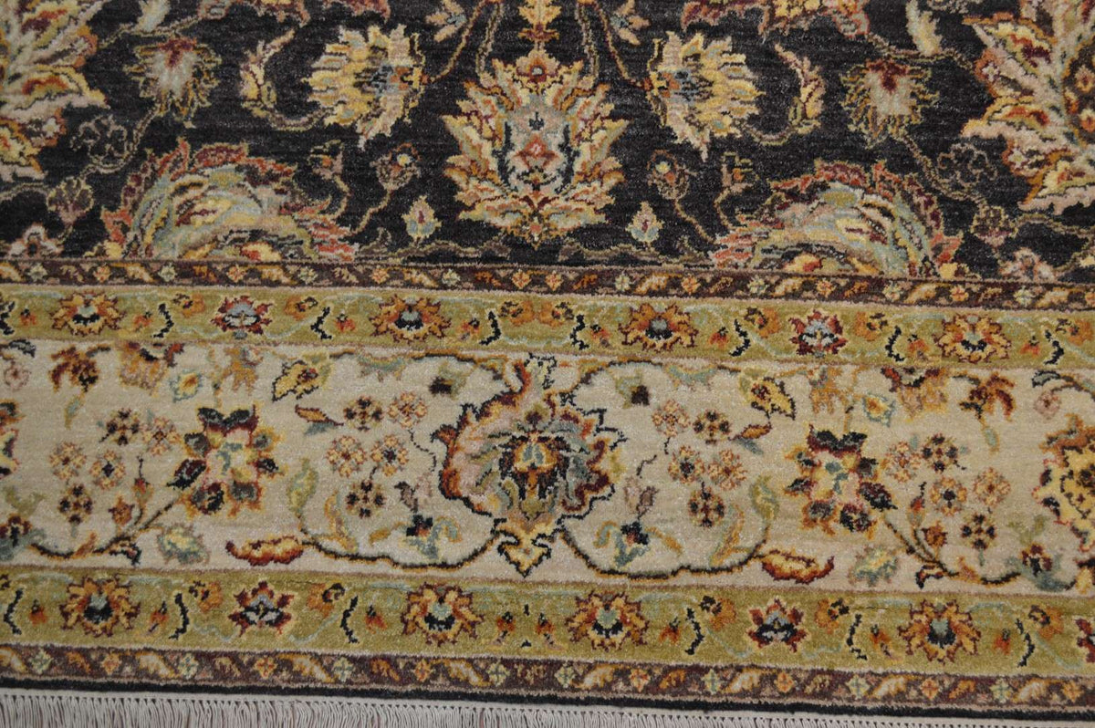 7' 9" x 8' 1" India Sultanabad Square Rug image 7