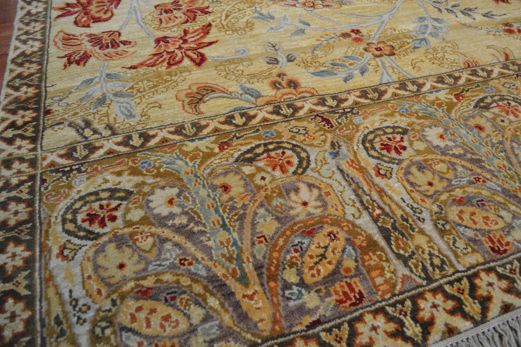 8' 0" x 9' 9" India Sultanabad Rug image 8