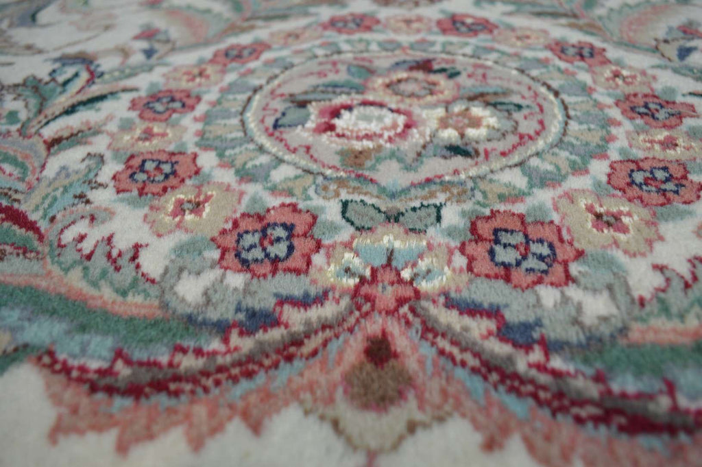 8' 1" x 10' 9" India Tabriz Rug image 3