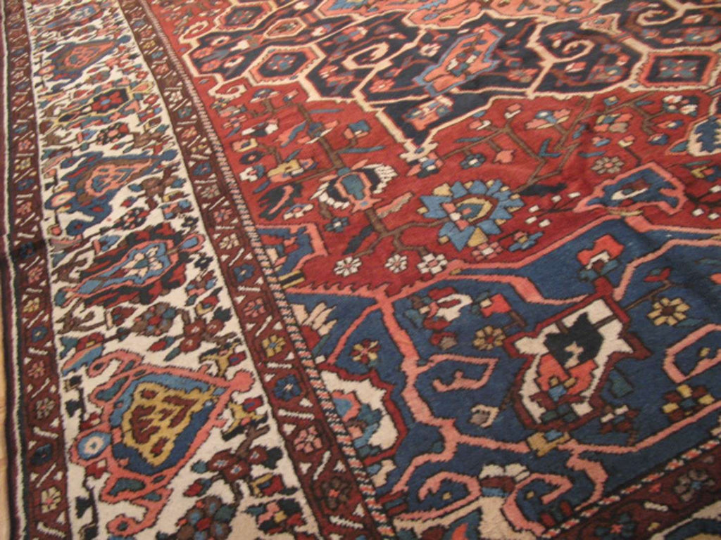 8' 9" x 12' 8" Persian Bakhtiari Rug image 2