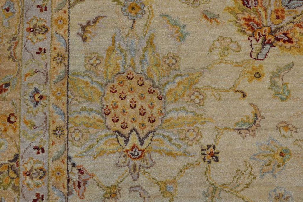 9' 0" x 11' 9" India Sultanabad Rug image 9