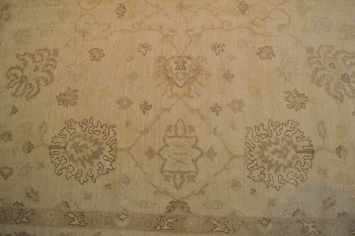 10' 3" x 14' 0" Pakistan Peshawar Rug image 9