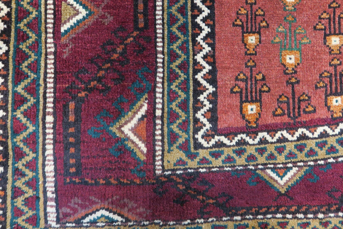 3' 7" x 9' 0" Persian Baluch Runner image 6