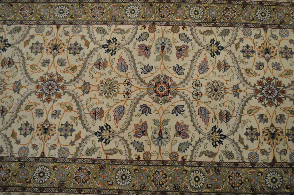 3' 0" x 8' 0" India Agra Runner image 7