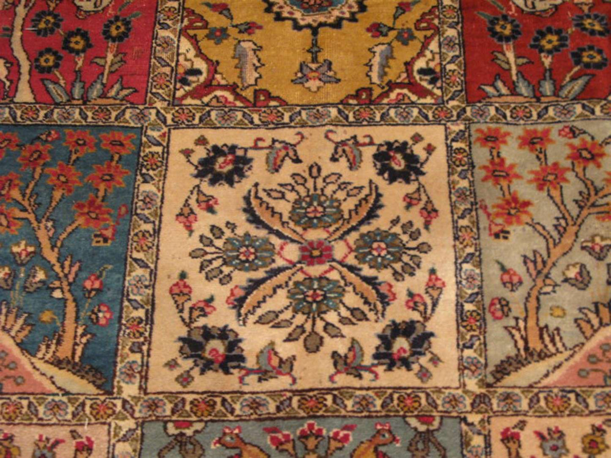 9' 7" x 11' 7" Persian Tabriz Rug image 6