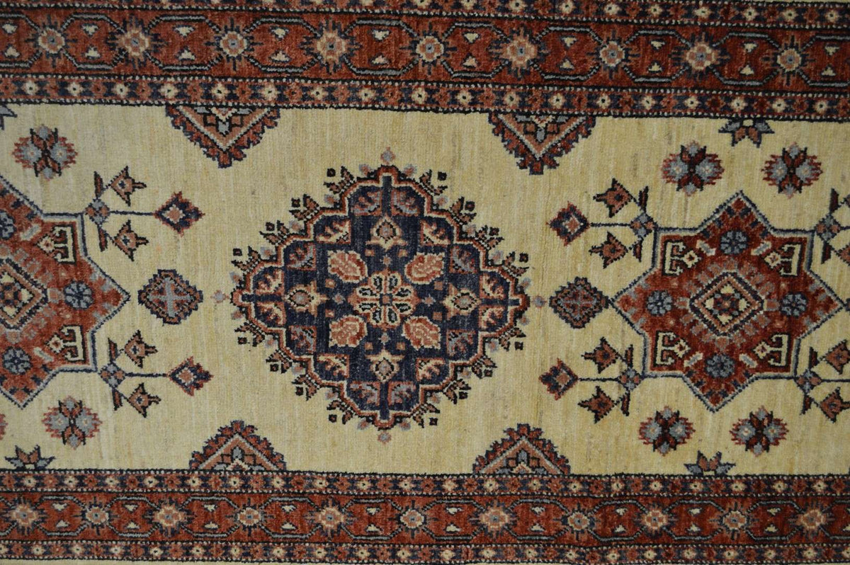 2' 6" x 9' 5" Pakistan Kazak Runner image 6
